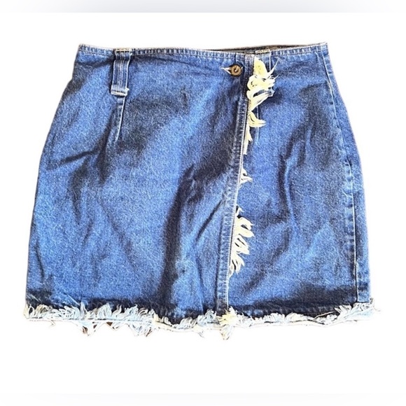 Oscar de la Renta Dresses & Skirts - Oscar De La Renta Denim Wrap Mini Frayed Skirt, Size 13